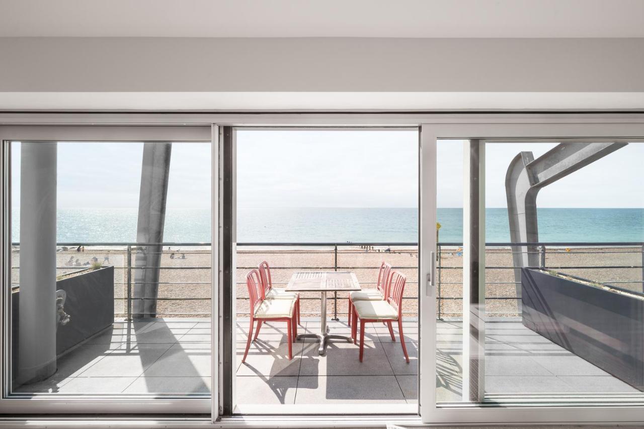 Lancing Beach Apartment. 외부 사진