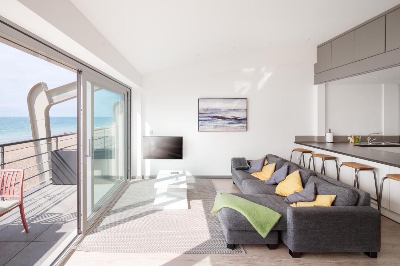 Lancing Beach Apartment. 외부 사진